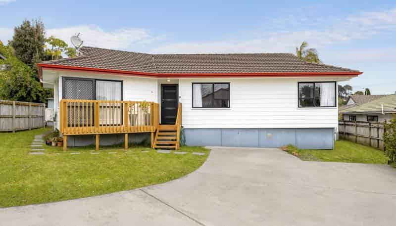 54 Meadowood Drive, Unsworth Heights