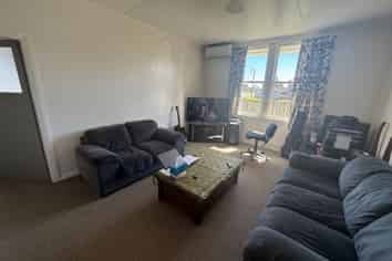 Manawatu / Whanganui - Address withheld