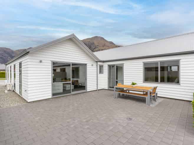 37 Jones Avenue, Lower Shotover