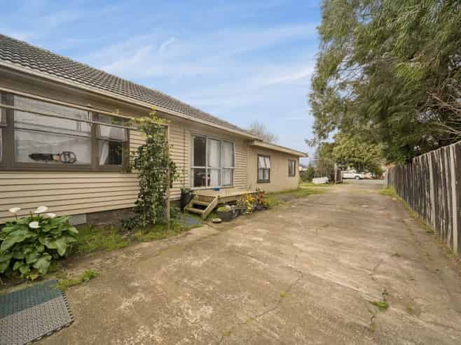 315 Massey Road, Mangere East