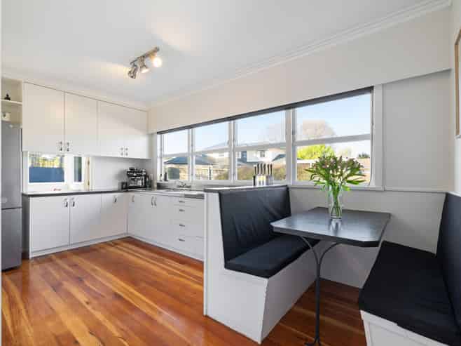 33 Long Melford Road, AWAPUNI