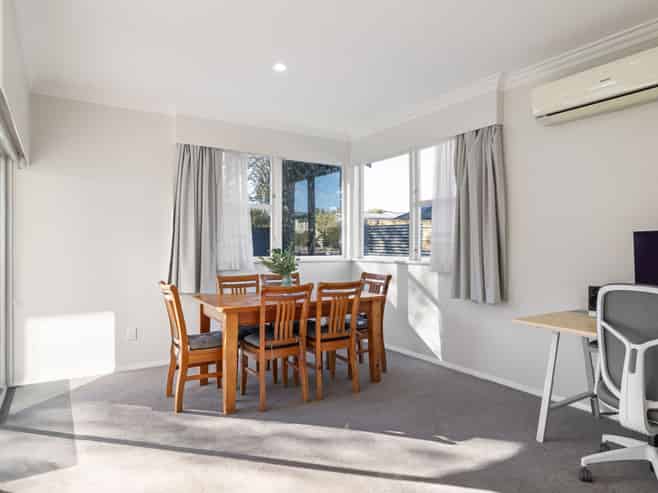 33 Long Melford Road, AWAPUNI