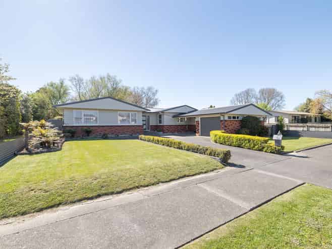 33 Long Melford Road, AWAPUNI