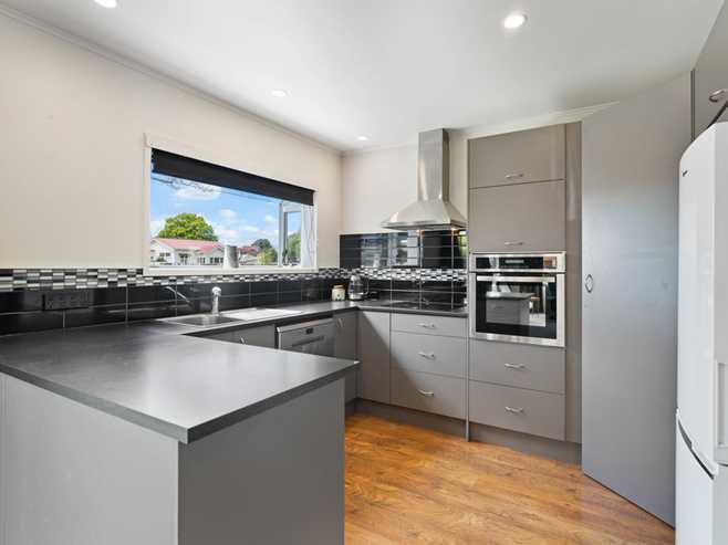 2/30 Waiari Road, Conifer Grove