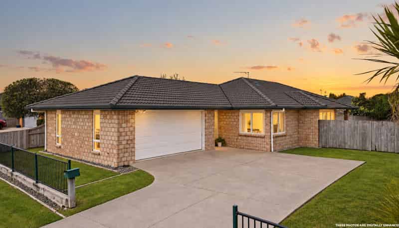 31 Thomas Road, Huntington