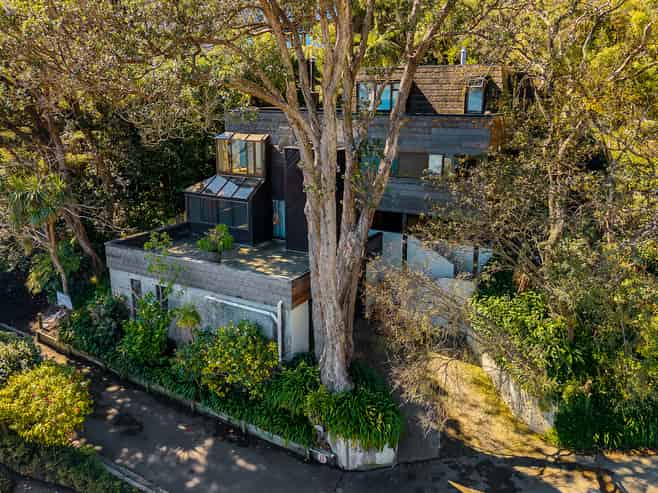 11A Taumaru Ave, Lowry Bay