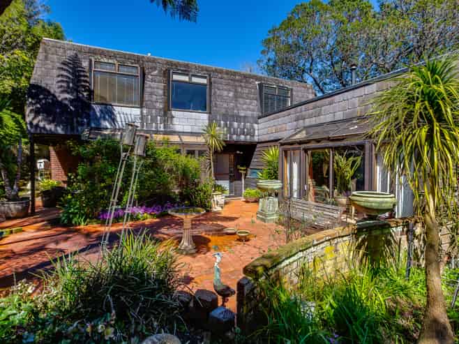11A Taumaru Ave, Lowry Bay