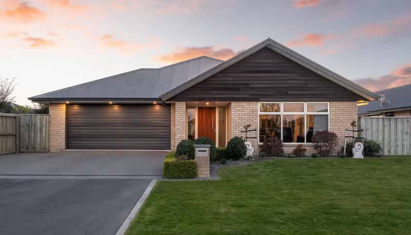 44 Lydiard Drive, ROLLESTON