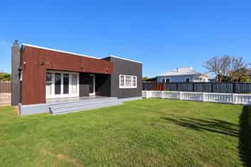12 Redmond Street, Elgin