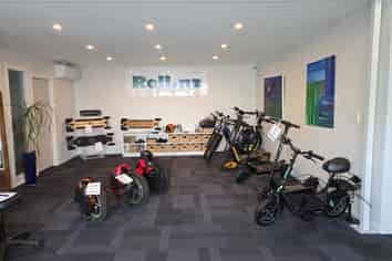 Ground floor retail unit in Petone