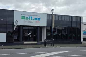 Ground floor retail unit in Petone