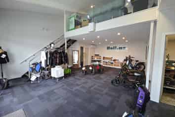 Ground floor retail unit in Petone