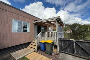 53 Sherwood Avenue, Te Atatu South