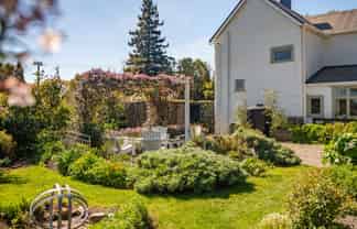 2 Higgins Road, BRIGHTWATER