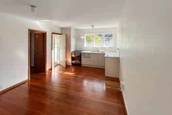 5/2 Bowling Avenue, Epsom