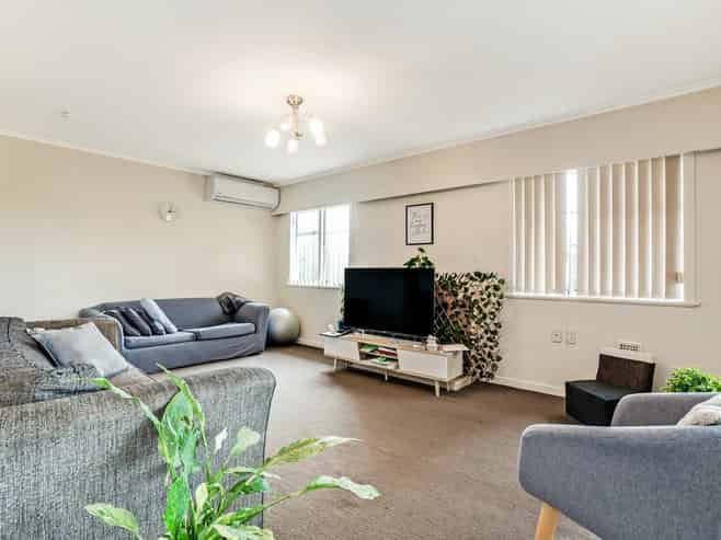 43 Orams Road, Hillpark