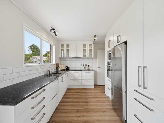 2/3 Bronwyn Place, Torbay
