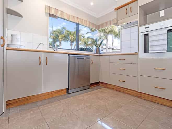 5 Joshua Lane, Lytton West