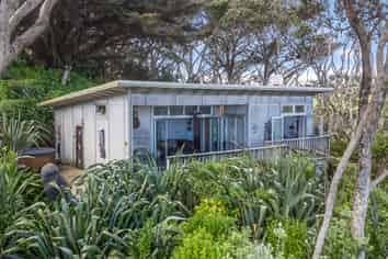 47/30 Beach Road Waiiti, Urenui