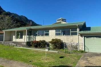 16 Rewi Street, Te Aroha