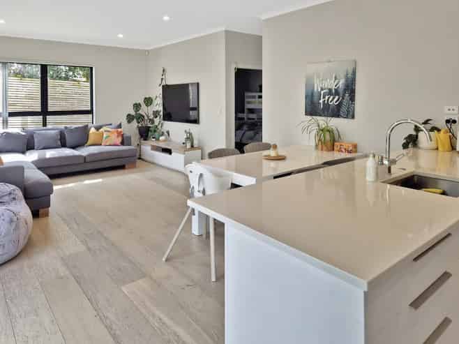 27 Charleston Avenue, Boulcott