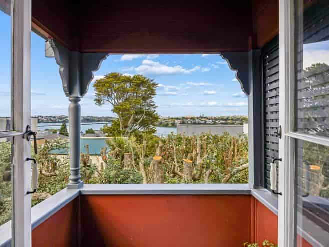 8 Takutai Street, Parnell