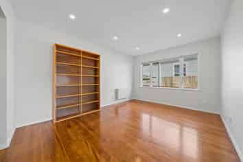 78 Pretoria Street (front unit), Belmont