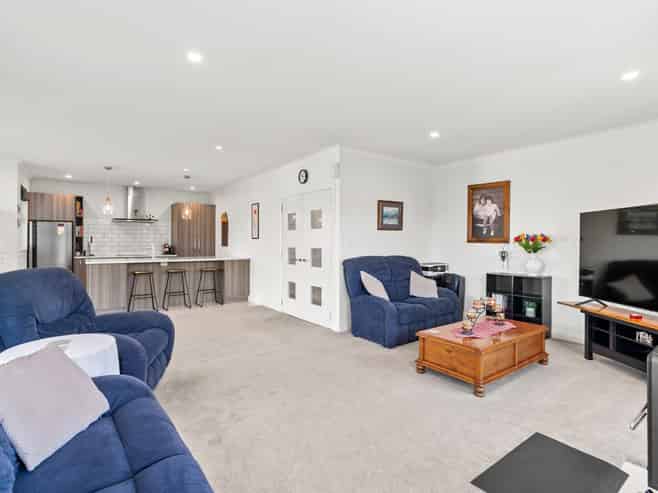 5 Missy Crescent, Mount Pisa