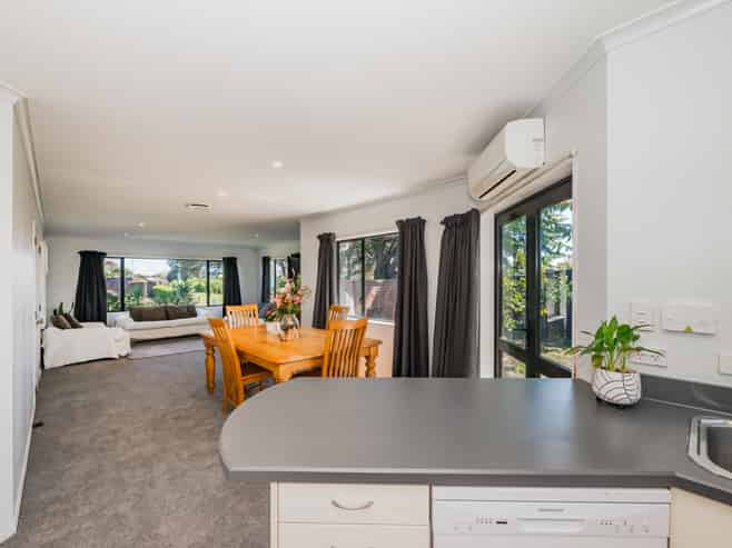 139 Guildford Drive, Paraparaumu Beach