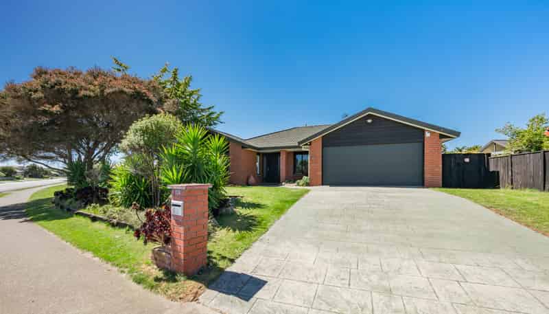 139 Guildford Drive, Paraparaumu Beach