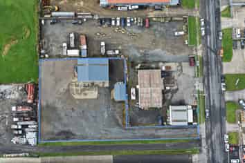 Secure Industrial Yard with Workshop