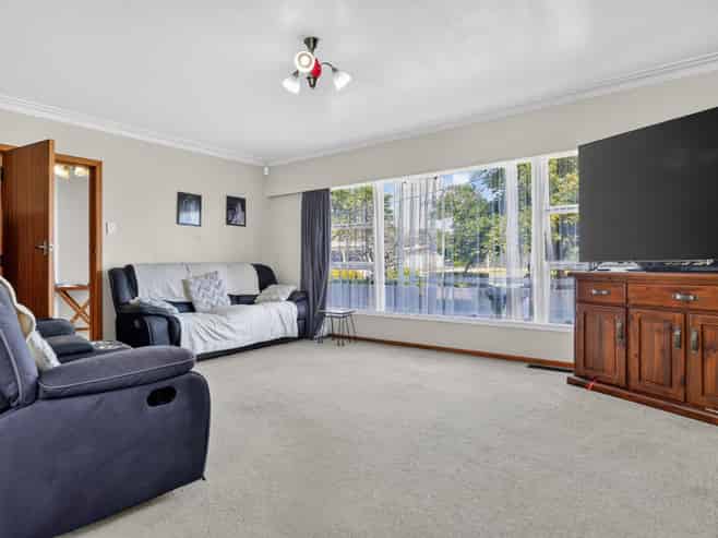 76 Sandwich Road, Saint Andrews