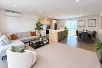 141 Barbarich Drive, Stonefields