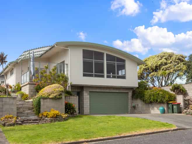 5a Hillview Road, Waihi Beach