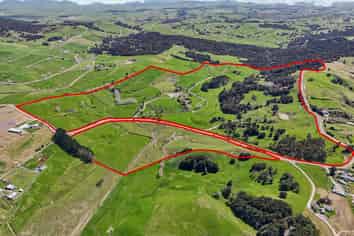  Smokey Hill Road and Ovens Road, Matakohe