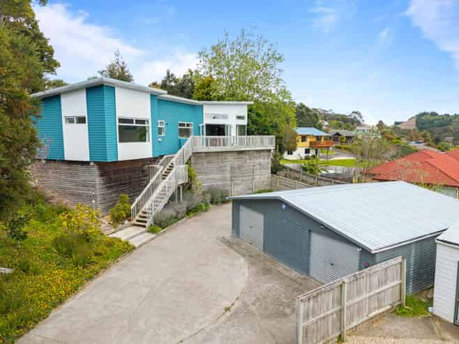 19 Stillwater Crescent, Stillwater