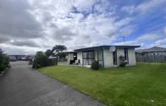 305 Pomona Street, Strathern