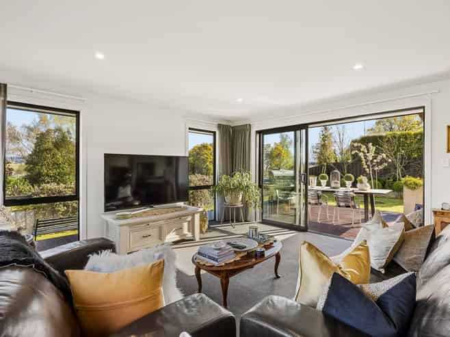 4 Chatham Street, Waihola