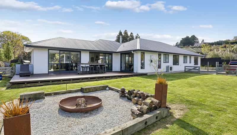 4 Chatham Street, Waihola