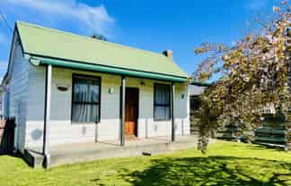 909 Nelson Street North, Mahora