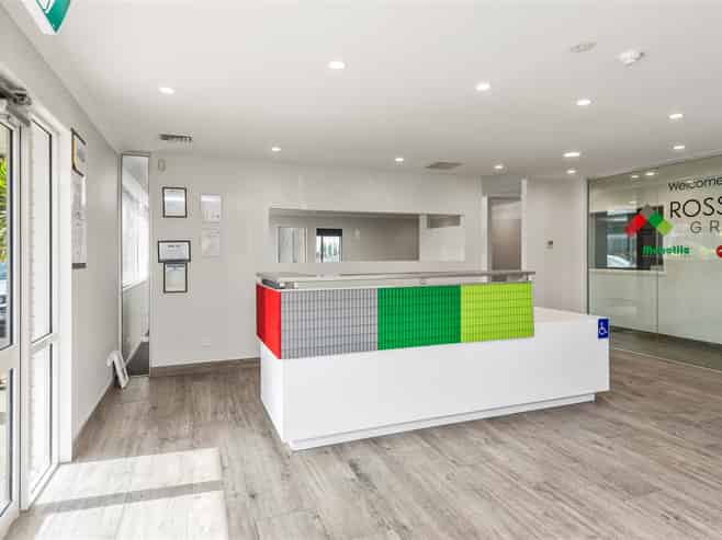 CBRE | Modern Industrial Facility with Dual Access