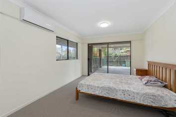 15  Perindale Drive , Chartwell