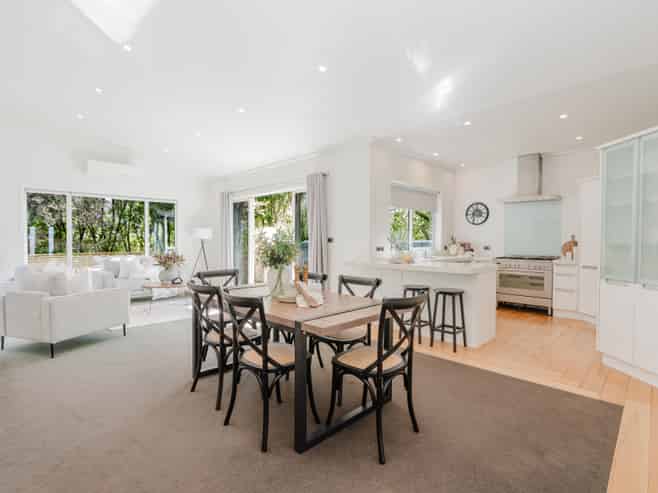 10 Logan Court, Chartwell
