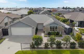 124 Puhirake Crescent, Pyes Pa