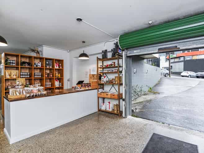 Split Risk Freehold Investment 