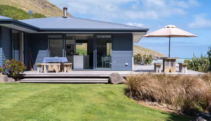 904 Te Oka Bay Road, Little River
