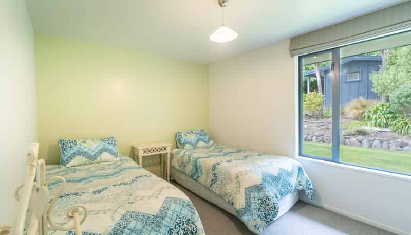 904 Te Oka Bay Road, Little River