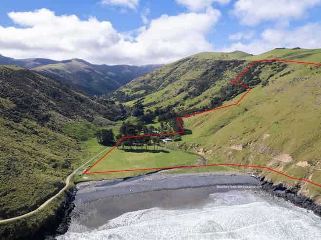 904 Te Oka Bay Road, Little River