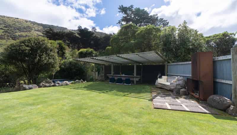 904 Te Oka Bay Road, Little River