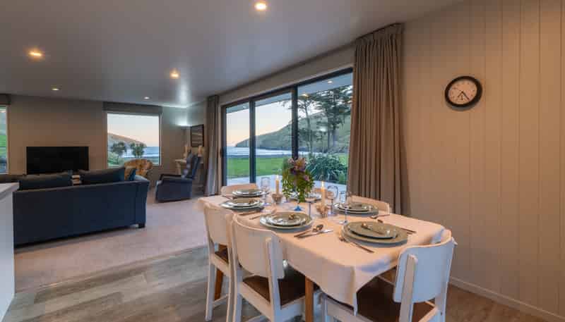 904 Te Oka Bay Road, Little River